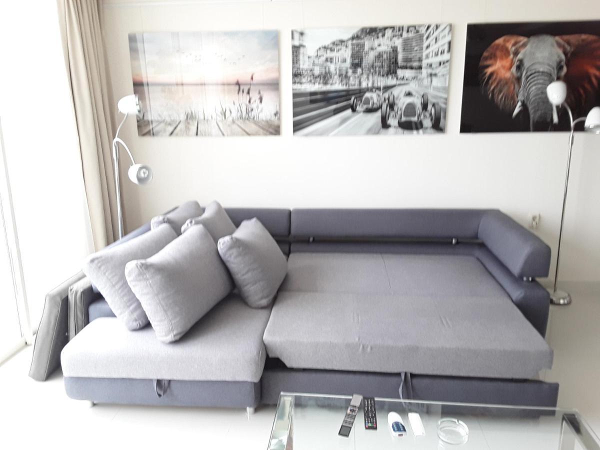 Апартаменты Front Port Line Sleeps 6 Марбелья Экстерьер фото
