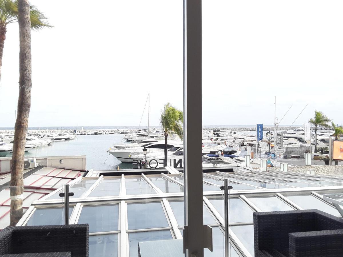 Апартаменты Front Port Line Sleeps 6 Марбелья Экстерьер фото