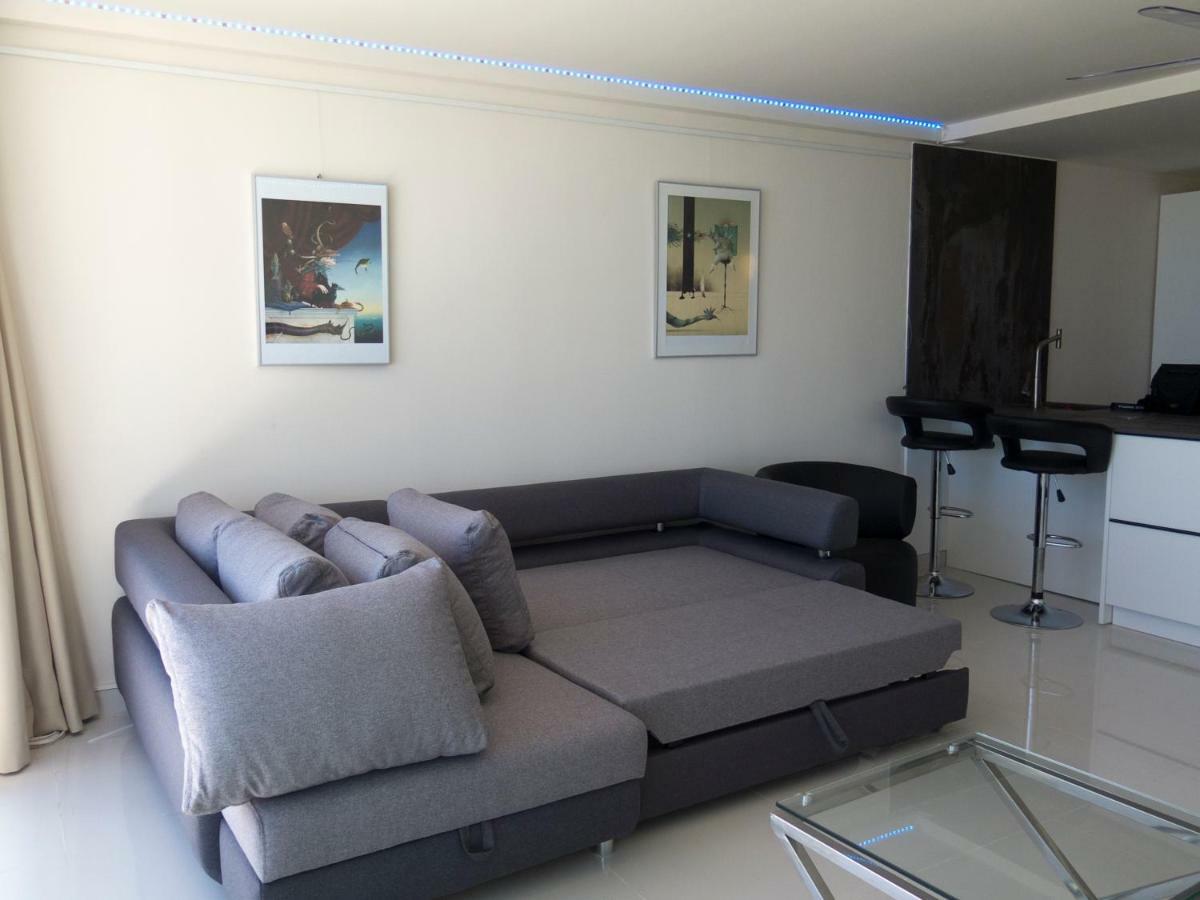 Апартаменты Front Port Line Sleeps 6 Марбелья Экстерьер фото